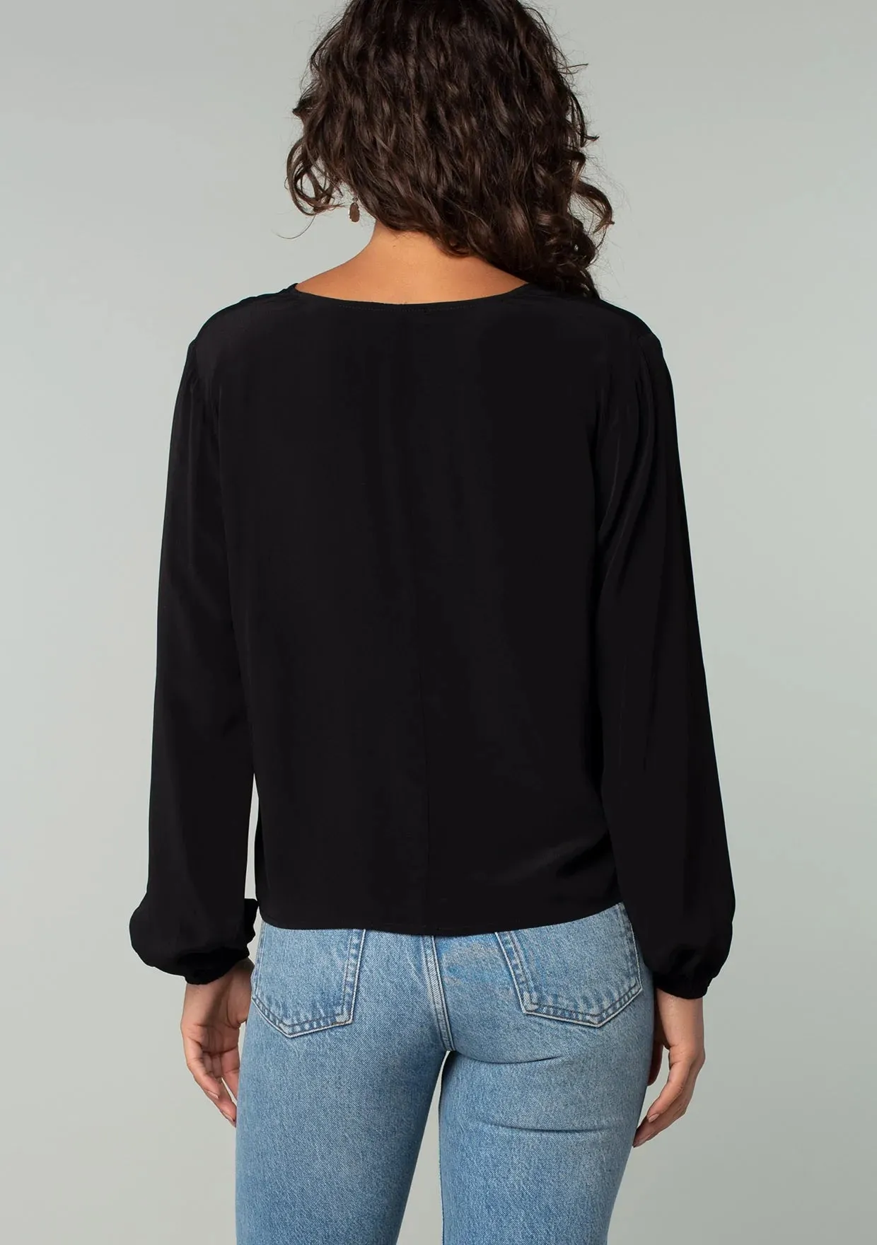 LONG SLEEVE TIE FRONT TOP (BLACK)